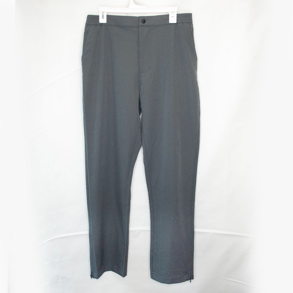 NEW Calloway Flat Front Golf Pants Mens M Gray Performance Tech Elastic J01X